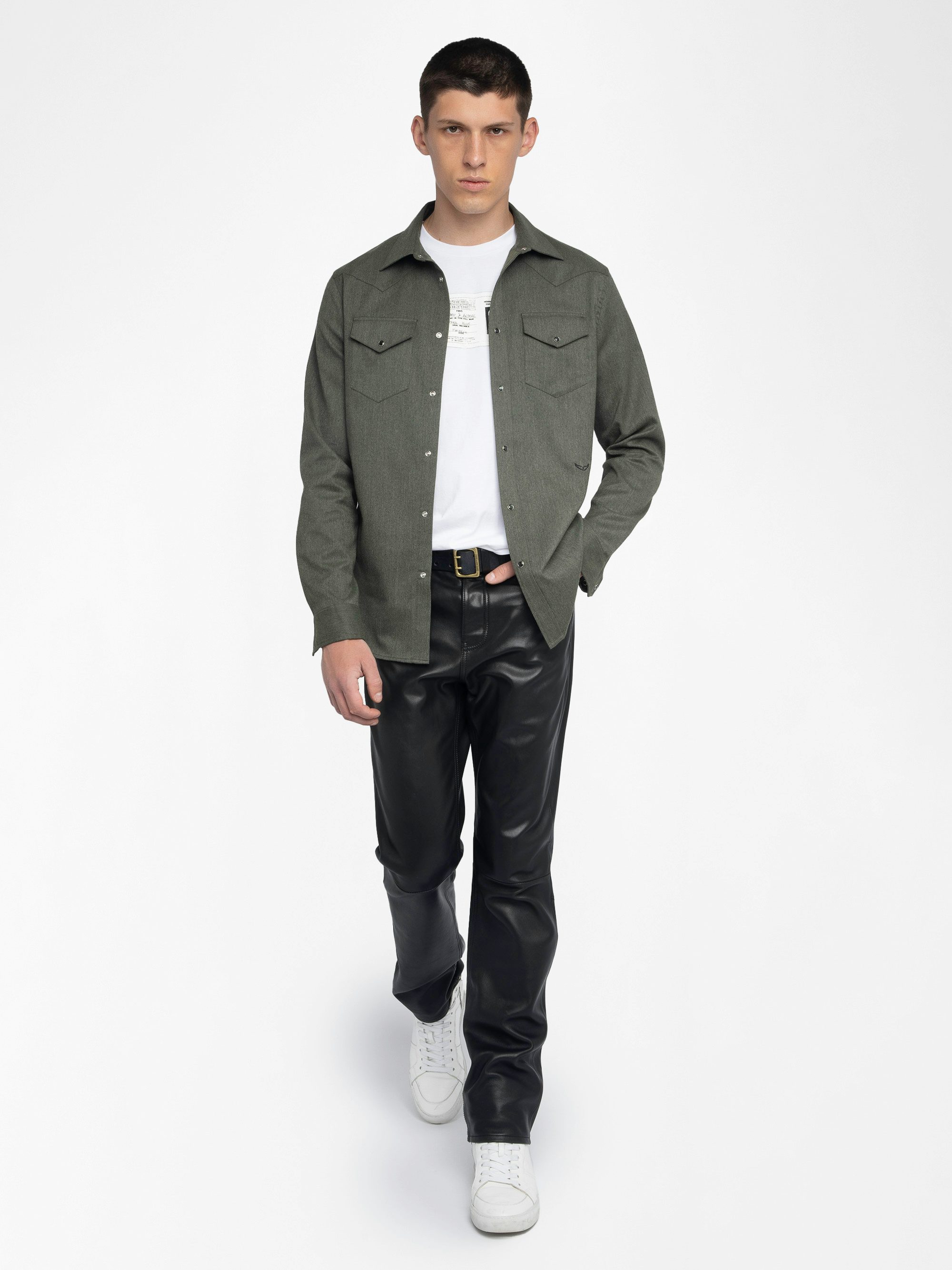 Saby Shirt - Lightweight shirt with flap pockets, featuring wing embroidery, western-inspired details, long sleeves and button closure.